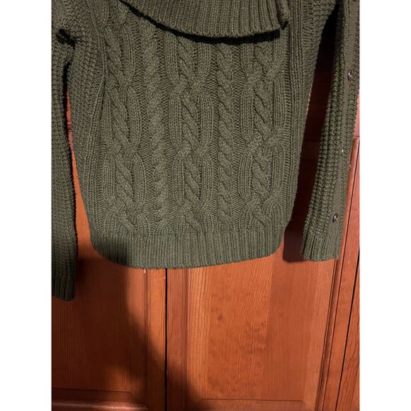 Abercrombie & Fitch Women's Side Button Cable Knit Sweater Army Green Size XS - Picture 3 of 8